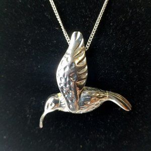 🍍3 for $25 SALE! Silver tone Hummingbird on chain